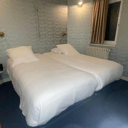 Latroupe Le Berger Hotell Saint-Gilles Exteriör bild