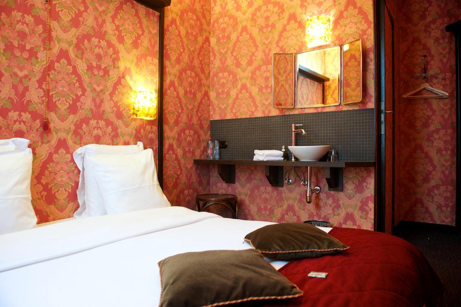 Latroupe Le Berger Hotell Saint-Gilles Exteriör bild