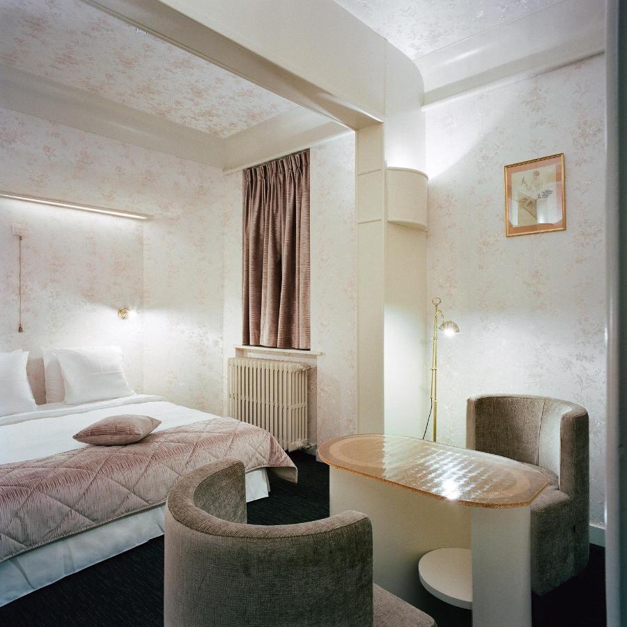 Latroupe Le Berger Hotell Saint-Gilles Exteriör bild